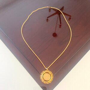 22K Gold 1904 King Edward Coin set on a 21K Gold Pendant & 21K Gold Necklace!